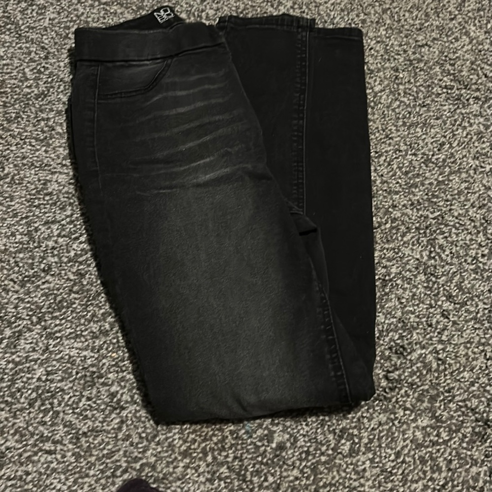 No boundaries high rise skinny’s